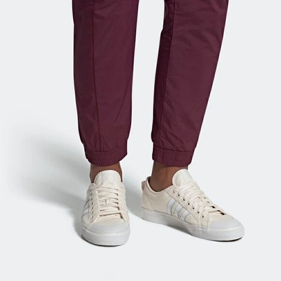 Adidas Nizza - Picture 2 of 8